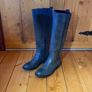 EUC Calvin Klein Jeans Leather Raelin Boots Size 8.5 Dark Gray Worn Once